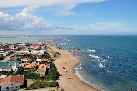 Un destino costero con actividades acuáticas y para toda la familia. Un destino costero con actividades acuáticas y para toda la familia.