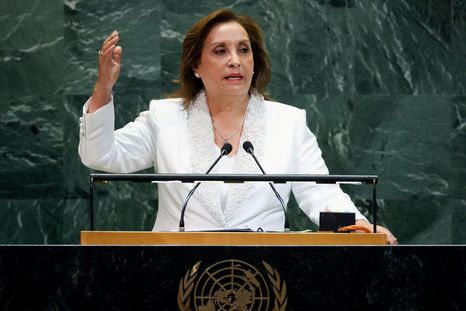 Cómo fue el turbulento mandato de Dina Boluarte, la primera mujer en presidir Perú