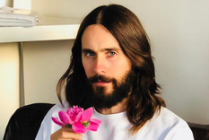 Jared Leto interpretará al diseñador Karl Lagerfeld en su próxima biopic.