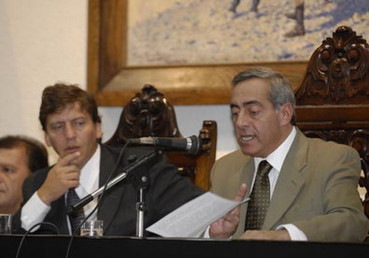 Fayad con el presidente del Concejo Deliberante, Guillermo Yazlli. Foto: Marcelo Ruiz / MDZ