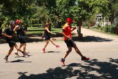 clinica de tecnica de ciclismo y running en el parque general san martin