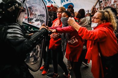 MDZol | Este año, el Gobierno habilitó la línea 134 para que se denuncien extorsiones para manifestarse  Foto: EFE