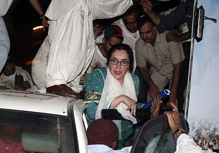 La ex primera ministra de Pakistán, Benazir Bhutto.