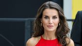 Mirá el look sobrio que lució la reina Letizia. Mirá el look sobrio que lució la reina Letizia.
