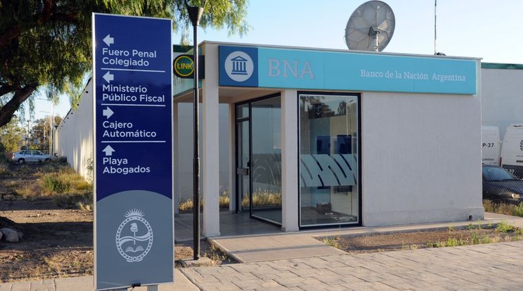 Cerrarán varias sucursales del Banco Nación en La Pampa. Foto: ALF PONCE MERCADO / MDZ