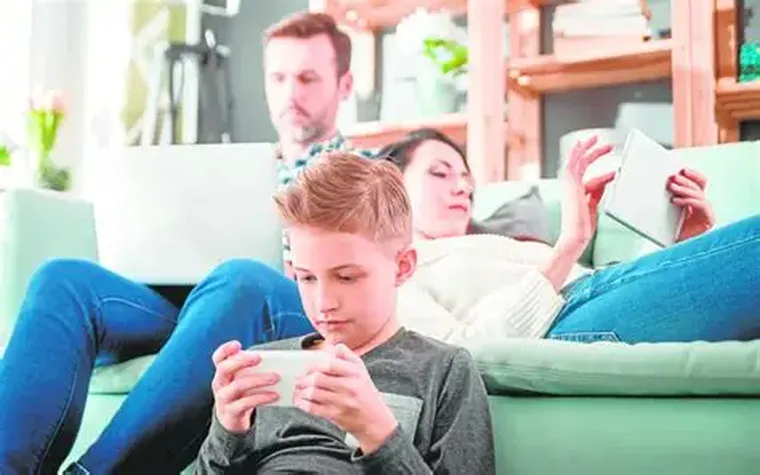 Especialistas advierten sobre la crisis de la autoridad adulta y la falta de límites. Especialistas advierten sobre la crisis de la autoridad adulta y la falta de límites.