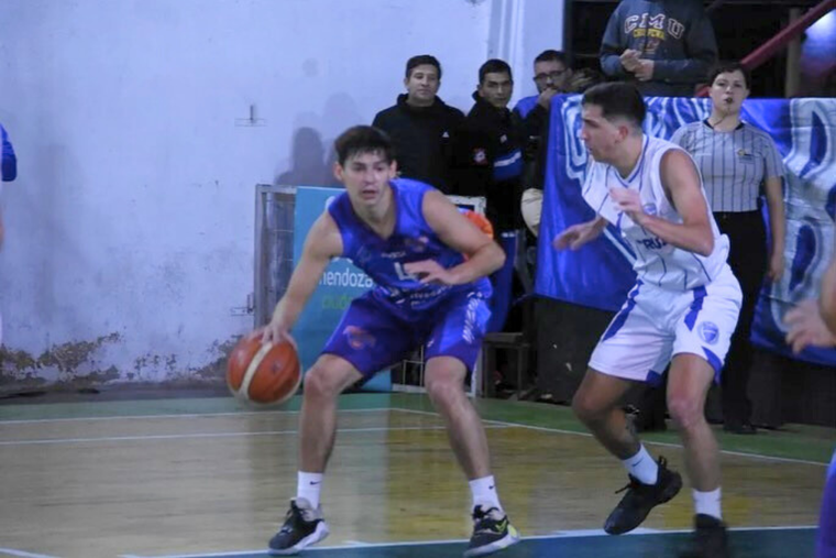 Se pusieron en marcha los playoffs del Apertura Foto: Salto Inicial / Andrés Arequipa