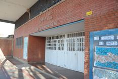 Docentes de la escuela Scalabrini Ortiz denuncian el cierre de cuatro cursos. Docentes de la escuela Scalabrini Ortiz denuncian el cierre de cuatro cursos.