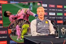 Lukas MacNaughton le restó importancia a su plancha a Messi, que pudo provocarle una grave lesión al mejor futbolista del mundo Foto: captura @andreayanez07 y archivo