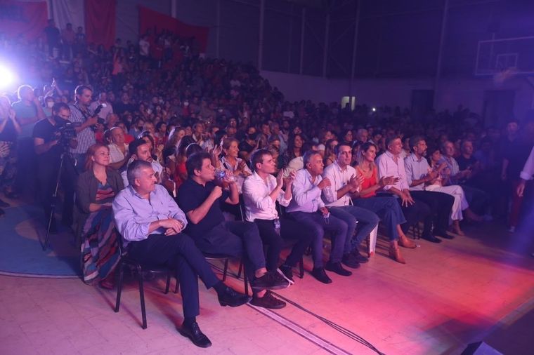 Morales, Facundo Manes, Alfredo Cornejo y Tadeo García Zalazar, entre otros, en el encuentro partido desarrollado esta semana en San Rafael. Foto: Twitter Gerardo Morales.