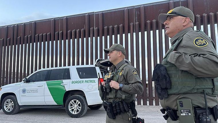 La fuerza creada para vigilar las fronteras internacionales de EE.UU. está siendo utilizada por el gobierno de Trump en su ofensiva contra los inmigrantes ilegales dentro del país.