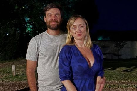 Anabel Fernández Sagasti junto a su pareja en las últimas fiestas de fin de año. / Instagram @cristiancim Anabel Fernández Sagasti junto a su pareja en las últimas fiestas de fin de año. / Instagram @cristiancim