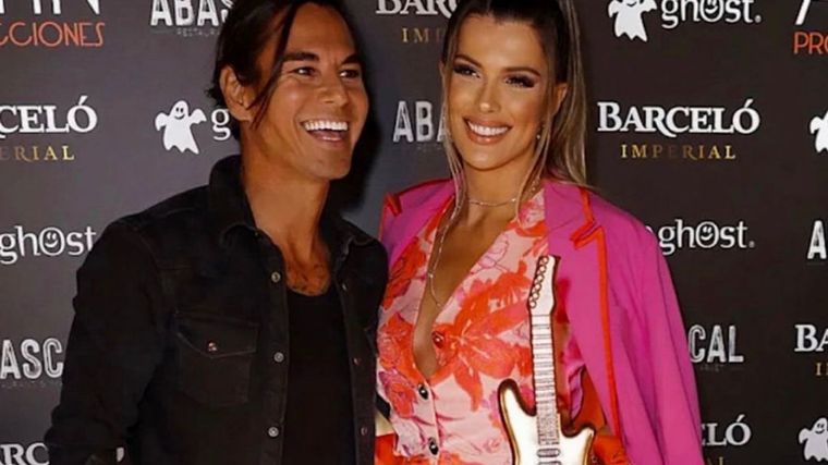 Vivi Di Doménico y Julio Iglesias Jr Cumpleaños alegre Foto: @vivididomenico