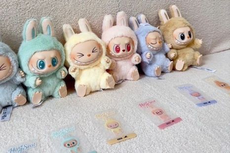 Las Labubus, el peluche furor de los jugadores de la Selección Argentina. Las Labubus, el peluche furor de los jugadores de la Selección Argentina.