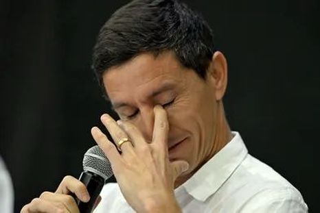 Nacho Fernández no pudo contener las lágrimas en la presentación de su vuelta a Gimnasia. Nacho Fernández no pudo contener las lágrimas en la presentación de su vuelta a Gimnasia.