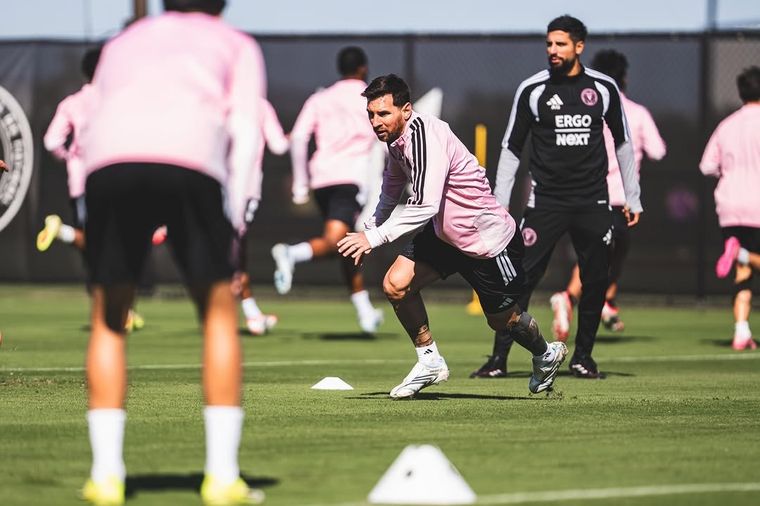 Messi sufrió una lesión muscular y se encienden las alarmas en la Selección.
