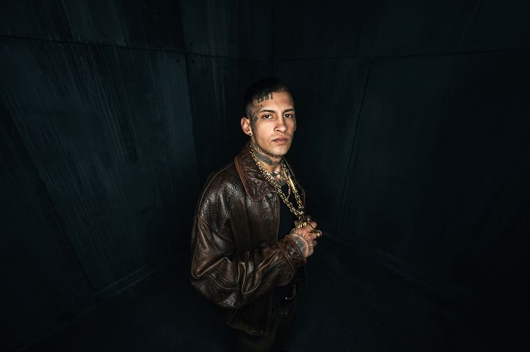 L-Gante, complicado y en la mira. Foto: Gentileza Warner Music.