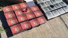 Cuatro ciudadanos extranjeros fueron detenidos tras ser sorprendidos transportando casi 2.000 frascos de perfumes árabes falsificados en un procedimiento en Villa Soldati. Cuatro ciudadanos extranjeros fueron detenidos tras ser sorprendidos transportando casi 2.000 frascos de perfumes árabes falsificados en un procedimiento en Villa Soldati.