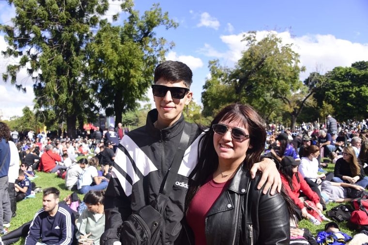 Locura por Franco Colapinto en Palermo. Locura por Franco Colapinto en Palermo.