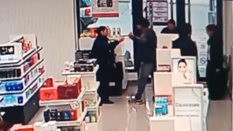 El momento de la detención. Foto: Captura