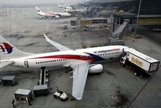 ¿como desaparecio el vuelo mh370? la misma expedicion que hallo el ara san juan reactiva la busqueda