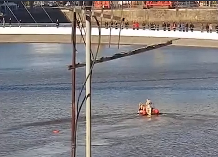 El momento del rescate Foto: Captura de video.