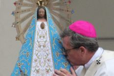 En la peregrinación como en la vida encontramos mojones, (hermanos) que nos sostienen y alientan, animan y consuelan. Foto: http://peregrinacionlujan.org.ar/