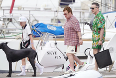 Zacrary (12) y Elijah (10), los hijos de Elton John, viven una vida llena de viajes y experiencias, pero cumpliendo con sus obligaciones. Foto: Fotonoticias