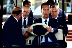 El presidente ruso Vladimir Putin y el presidente uzbeko Shavkat Mirziyoyev, hoy. Foto: Efe. El presidente ruso Vladimir Putin y el presidente uzbeko Shavkat Mirziyoyev, hoy. Foto: Efe.