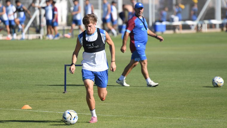 Santino Andino continúa entrenándose con el Tomba, aunque con un detalle que llamó la atención.