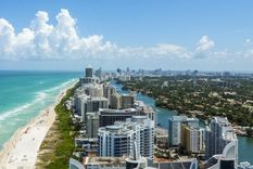 Miami Beach tiene a un lado el océano Atlántico, al otro, la bahía Biscayne y la ciudad de Miami. Foto: MIAMI BEACH