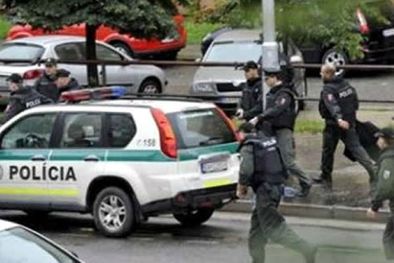 MDZol | La policía aún busca al homicida y a su compañero.