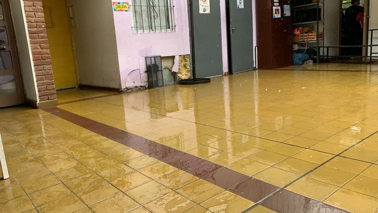 La escuela Daniel Gonzalez inundada. Foto: Gentileza