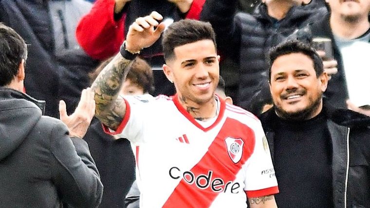 Enzo fue reconocido en el Monumental. Foto: @RiverPlate