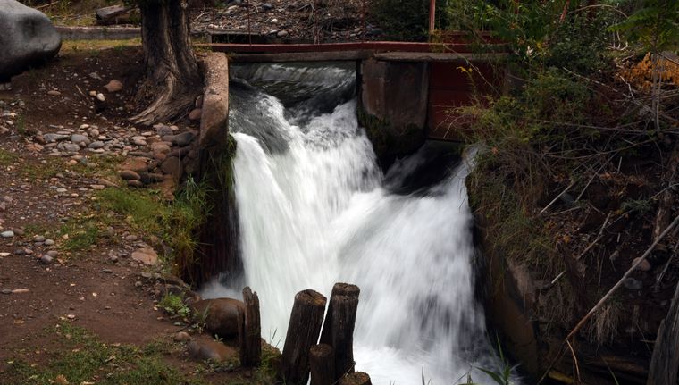 canales agua cauces riego  (6).JPG