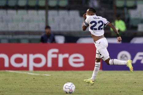 la lepra aplasto a la guaira, llego a 13 puntos y es el equipo mas goleador de la libertadores la lepra aplasto a la guaira, llego a 13 puntos y es el equipo mas goleador de la libertadores