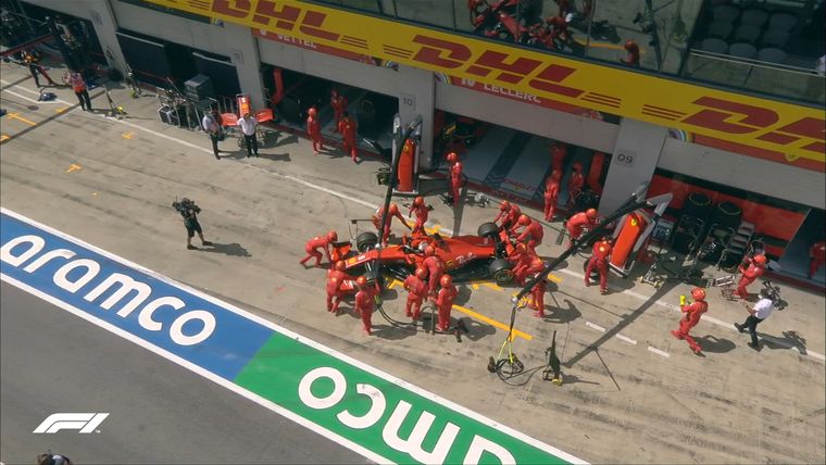 El alerón de Vettel quedó destrozado y no pudo seguir. F1 Foto: F1