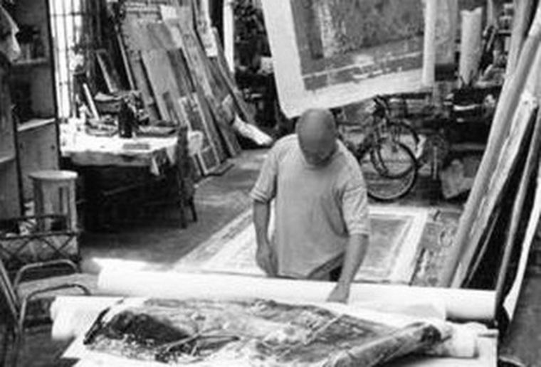 El gran artista en su taller de Buenos Aires.