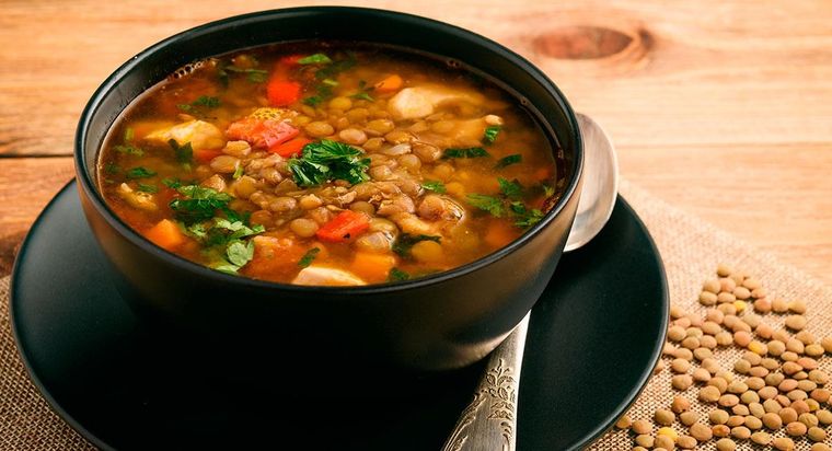 Prepara para tu familia esta sabrosa sopa de lentejas Foto: Shutterstock