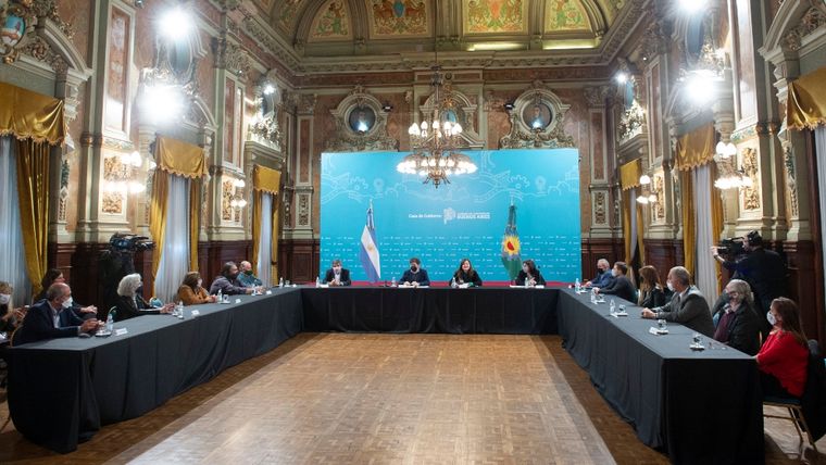 Presentación de la primera escuela sindical de género del país.