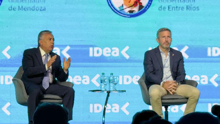 Alfredo Cornejo junto al gobernador de Entre Ríos, Rogelio Frigerio.