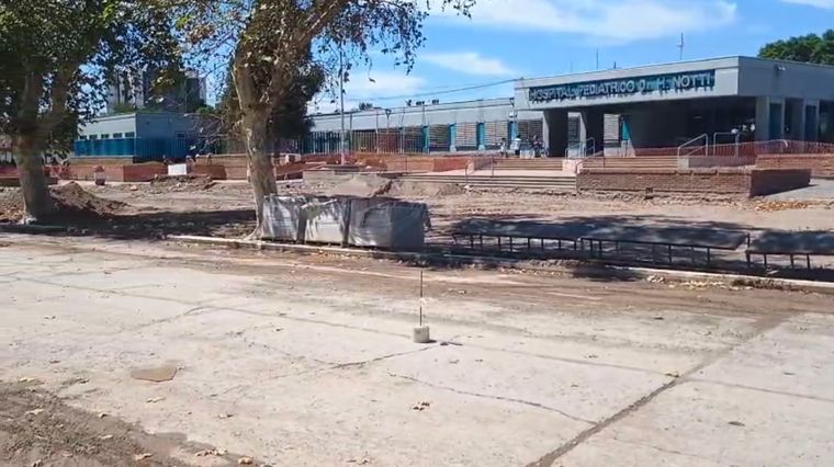 Las obras en calle Bandera de Los Andes avanzan desde noviembre, pero algunos comerciantes denuncian caídas de hasta el 80% en las ventas y cierres de locales.