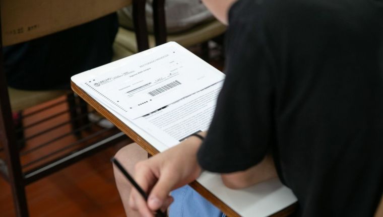 examen colegios uncuyo.jpg