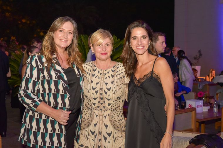 Las periodista Carmela Bárbaro, Romina Manguel y María Eugenia Duffard. Las periodista Carmela Bárbaro, Romina Manguel y María Eugenia Duffard.