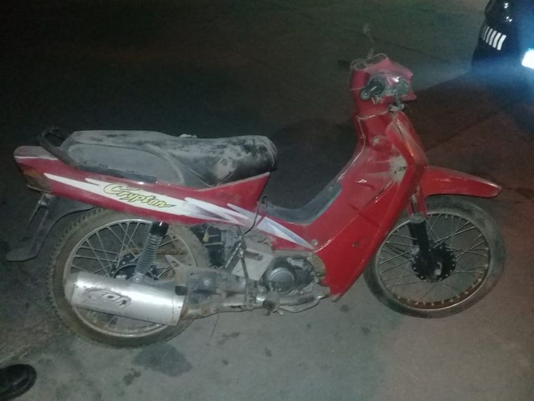 La moto que robaron desde la playa de secuestro.