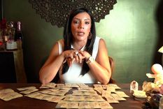 Deseret Tavares es una de las tarotistas más populares de Latinoamérica Deseret Tavares es una de las tarotistas más populares de Latinoamérica