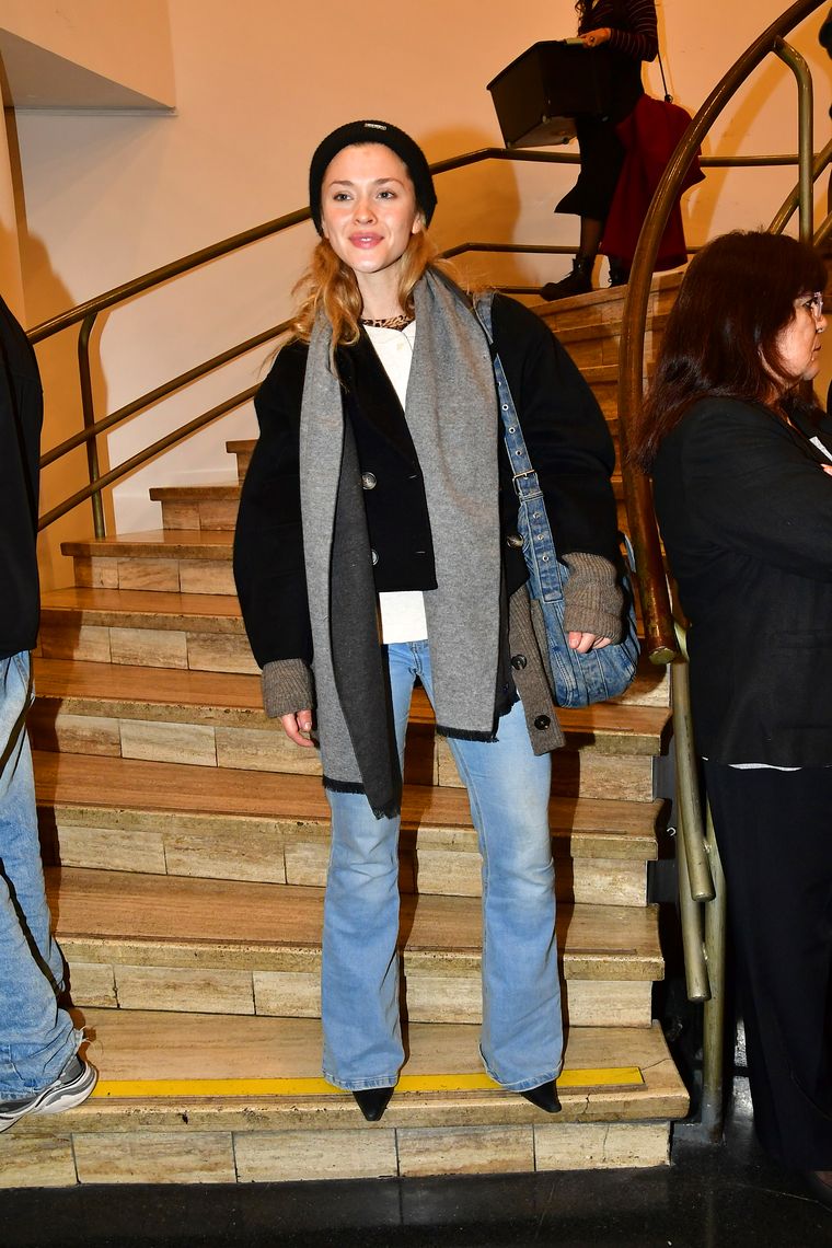 Minerva Casero y su quiet streetwear: el look que todas quieren copiar del estreno de Bebé Reno. Minerva Casero y su quiet streetwear: el look que todas quieren copiar del estreno de Bebé Reno.