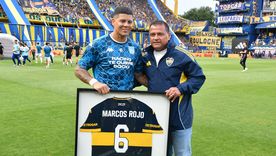 Marcos Rojo, ex capitán de Boca, volvió a la Bombonera en la semifinal del Clausura y recibió un reconocimiento que convivió con la memoria emocional del hincha. Marcos Rojo, ex capitán de Boca, volvió a la Bombonera en la semifinal del Clausura y recibió un reconocimiento que convivió con la memoria emocional del hincha.