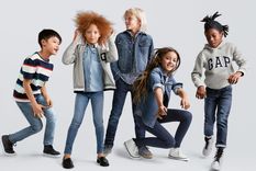 Así deberías elegir la ropa de los niños.