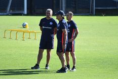 El Beto Acosta, Hugo Tocalli y el Pipi Romagnoli. San Lorenzo Foto: San Lorenzo
